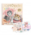 CUADERNO CON CALCOMANIAS DRESS ME KITTY TOP MODEL